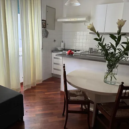 Anita S Apartment,castelletto Janov